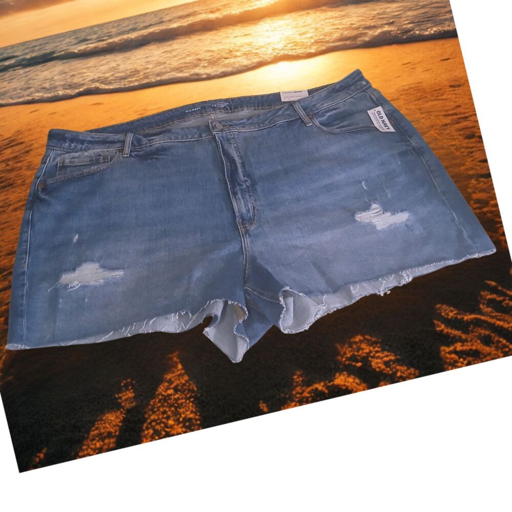 WOMENS PLUS SIZE O.G. STRAIGHT HIGH-RISE DISTRESSED JEAN SHORTS by OLD NAVY